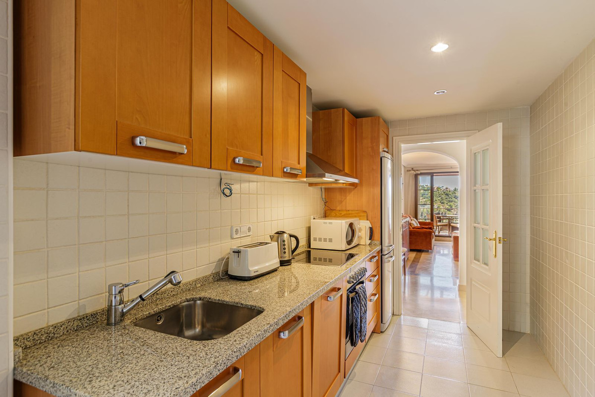 2 bedroom Penthouses for sale in Los Arqueros – R5194225