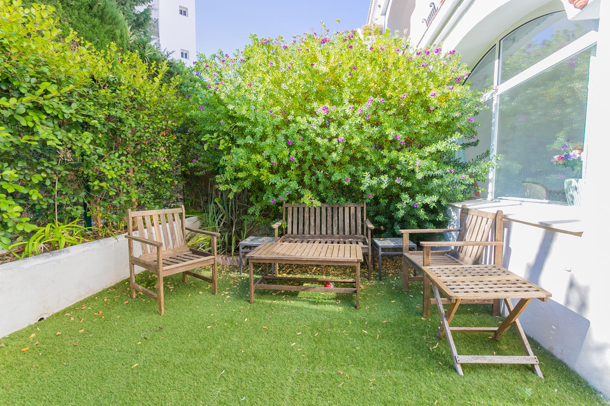 Apartamentos de 3 dormitorios en venta en Guadalmina Baja – R5223520 Apartamentos de 3 dormitorios en venta en Guadalmina Baja – R5223520