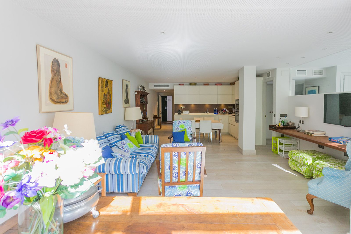 Apartamentos de 3 dormitorios en venta en Guadalmina Baja – R5223520 Apartamentos de 3 dormitorios en venta en Guadalmina Baja – R5223520