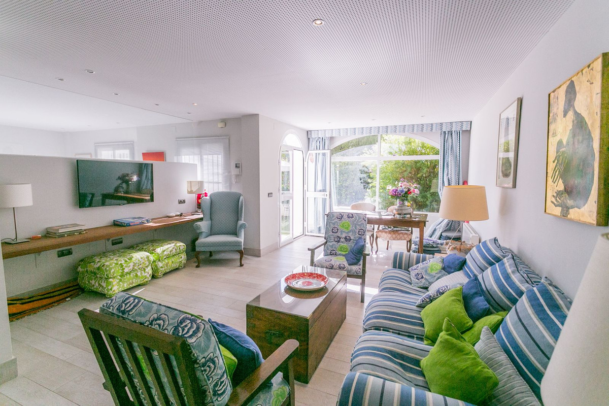 Apartamentos de 3 dormitorios en venta en Guadalmina Baja – R5223520 Apartamentos de 3 dormitorios en venta en Guadalmina Baja – R5223520