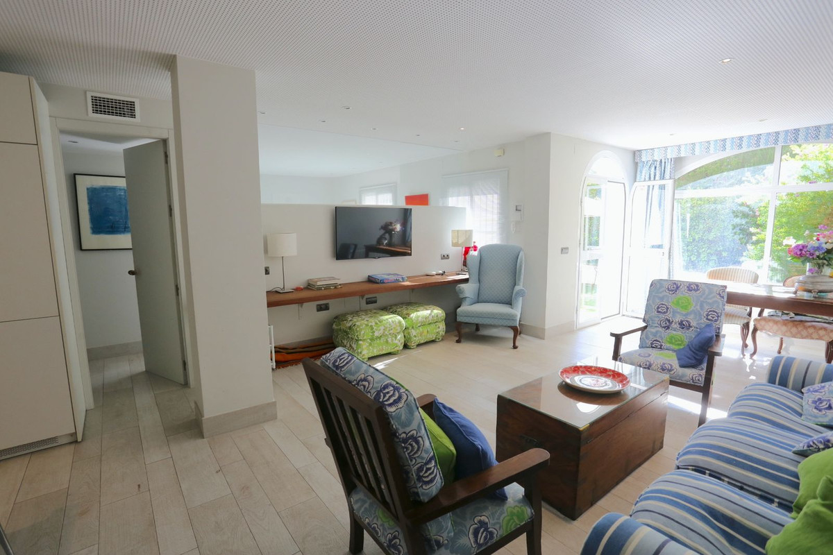 Apartamentos de 3 dormitorios en venta en Guadalmina Baja – R5223520 Apartamentos de 3 dormitorios en venta en Guadalmina Baja – R5223520