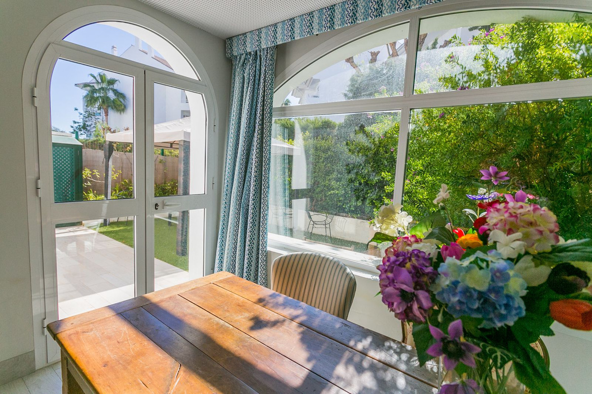 Apartamentos de 3 dormitorios en venta en Guadalmina Baja – R5223520 Apartamentos de 3 dormitorios en venta en Guadalmina Baja – R5223520