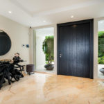 6 bedroom Villas for sale in Sierra Blanca – R5210887