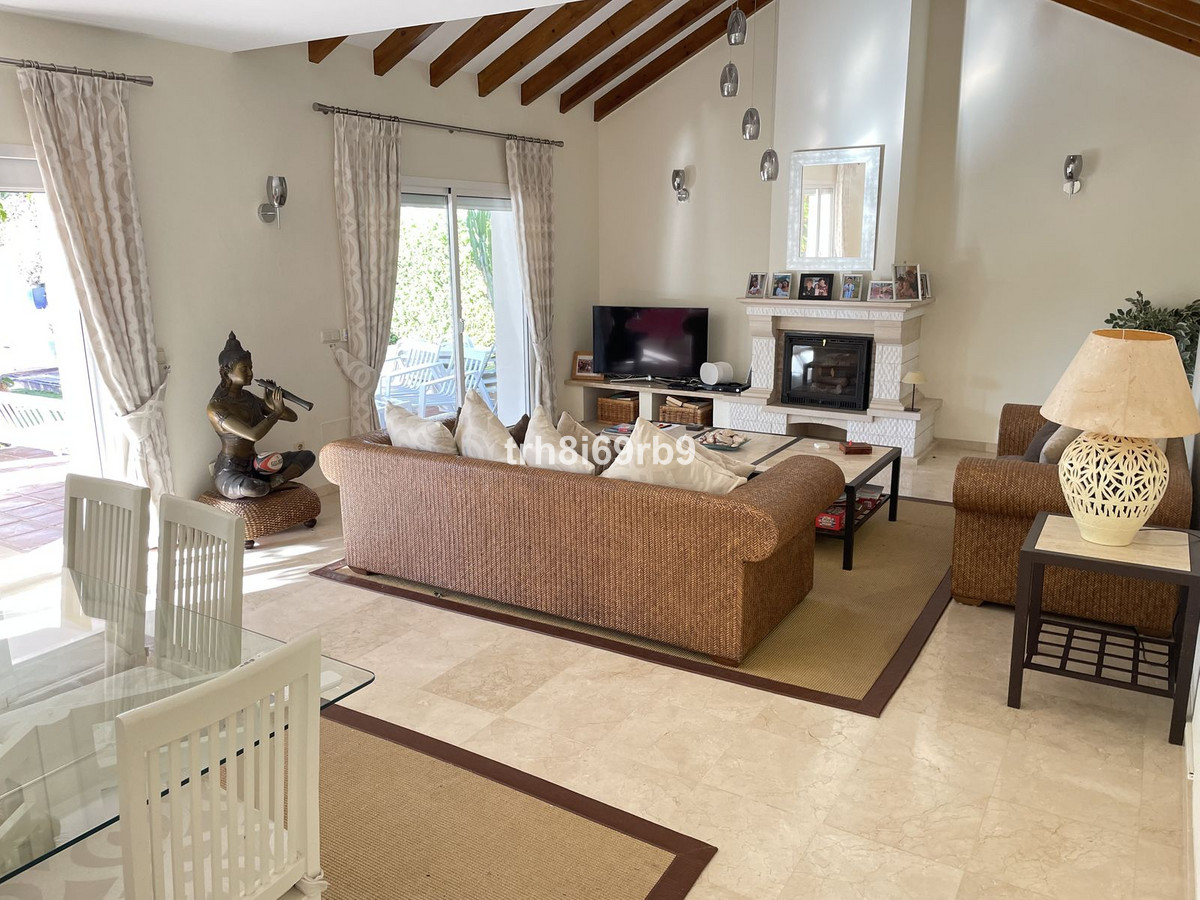 3 bedroom Villas for sale in Nueva Milla de Oro – R5183200 3 bedroom Villas for sale in Nueva Milla de Oro – R5183200