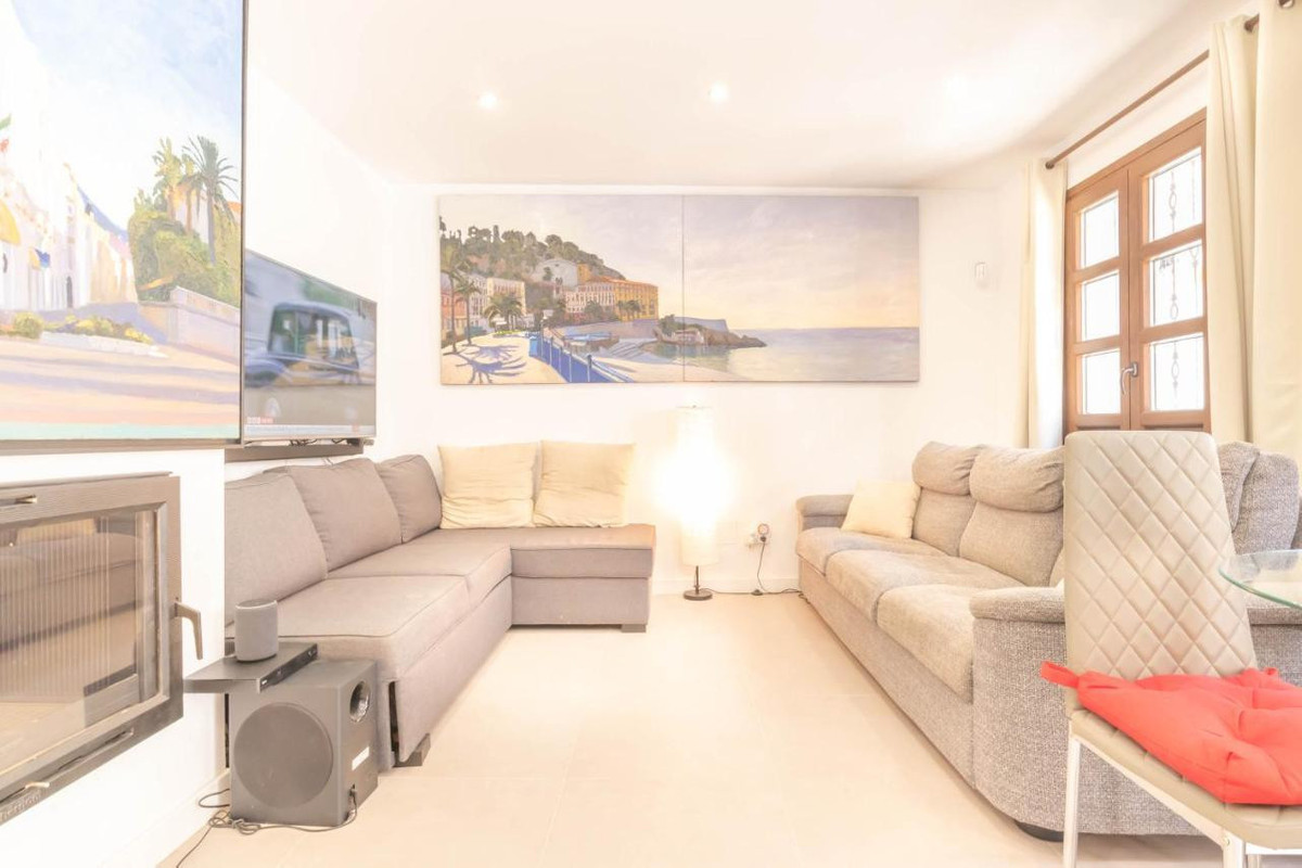 3 bedroom Townhouses for sale in Marbella – R5223652 3 bedroom Townhouses for sale in Marbella – R5223652