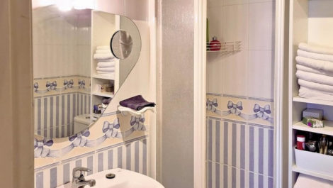 Apartamentos de 3 dormitorios en venta en Calahonda – R5129983