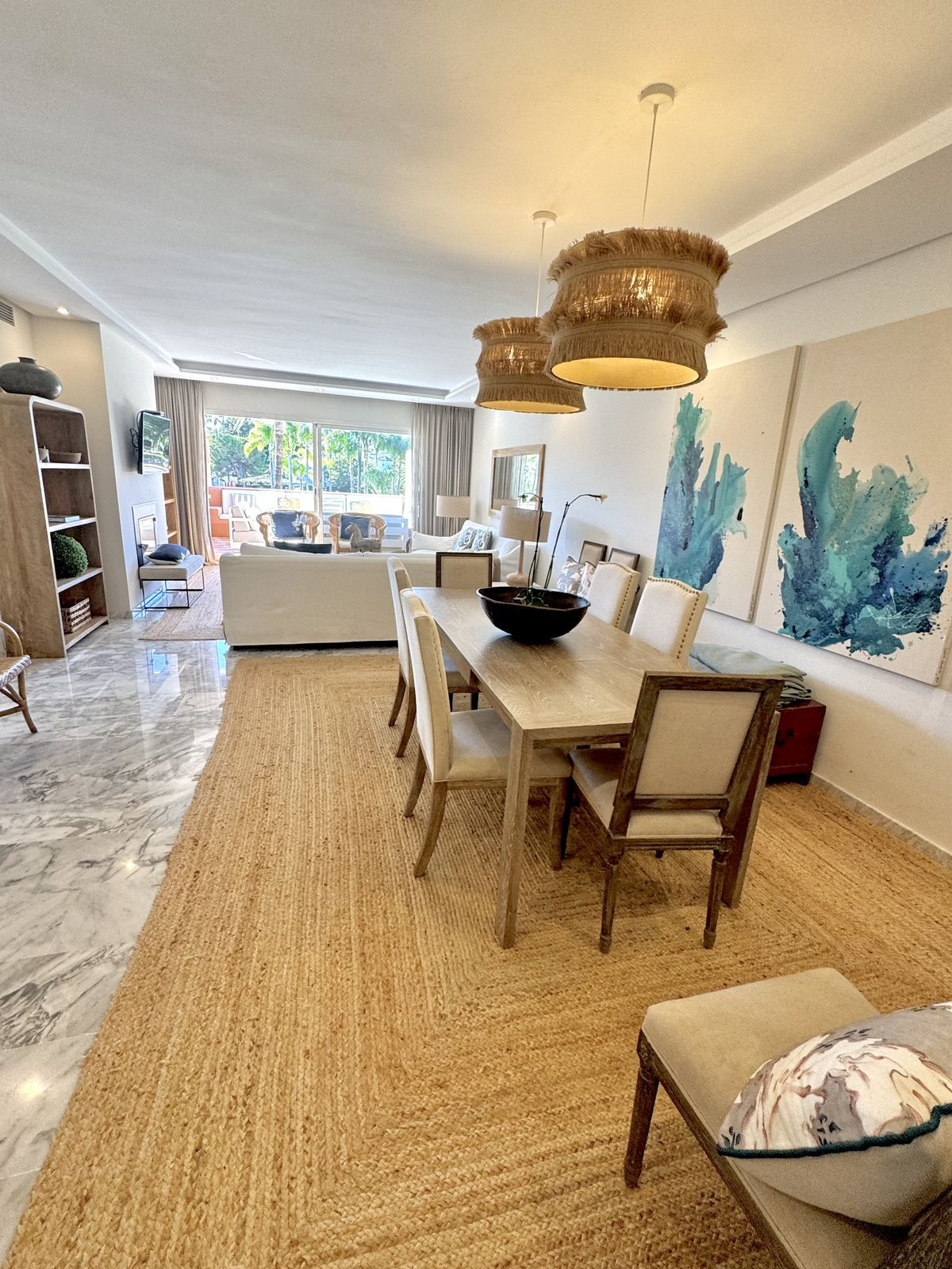 Apartamentos de 4 dormitorios en venta en Guadalmina Baja – R5205988