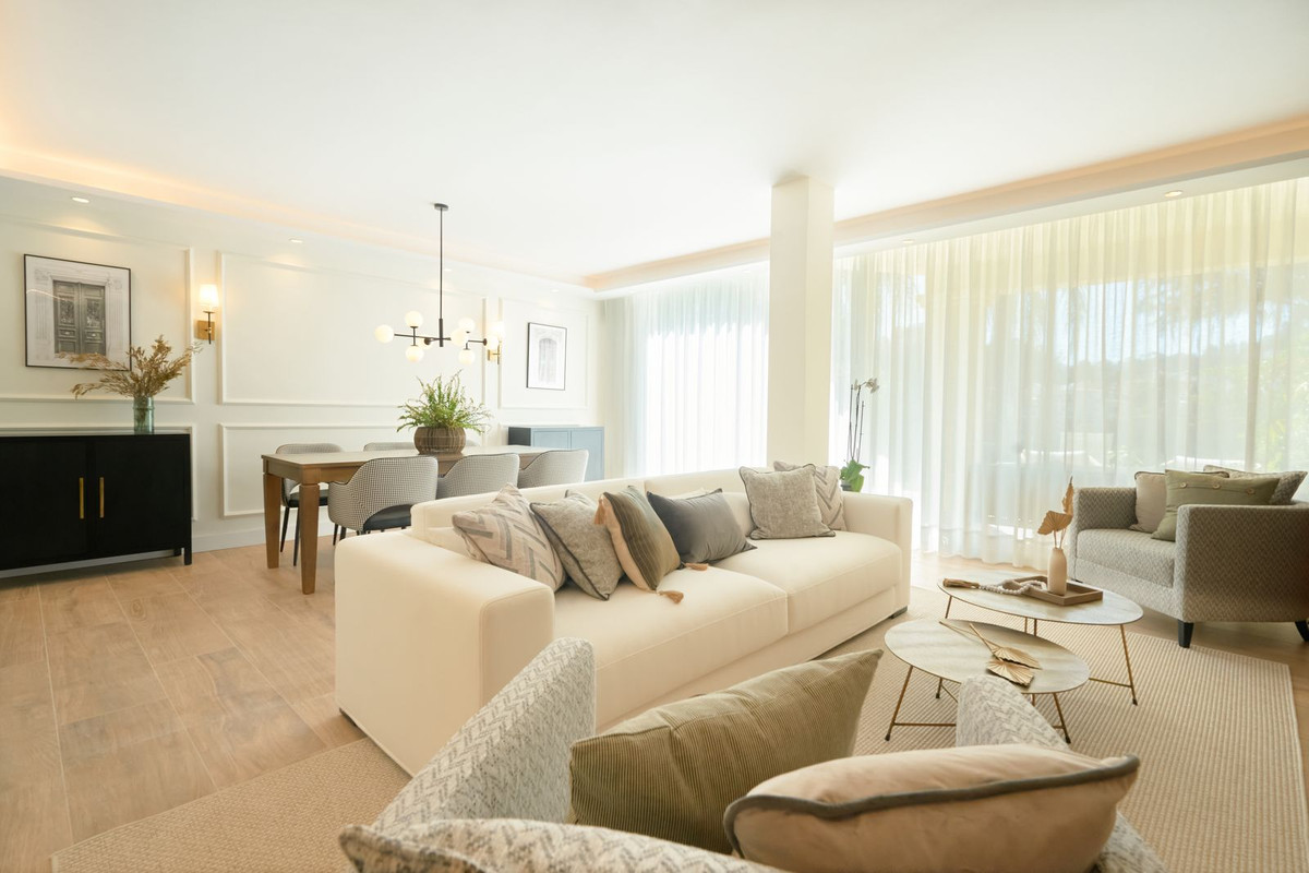 Adosados de 3 dormitorios en venta en La Quinta – R4803868