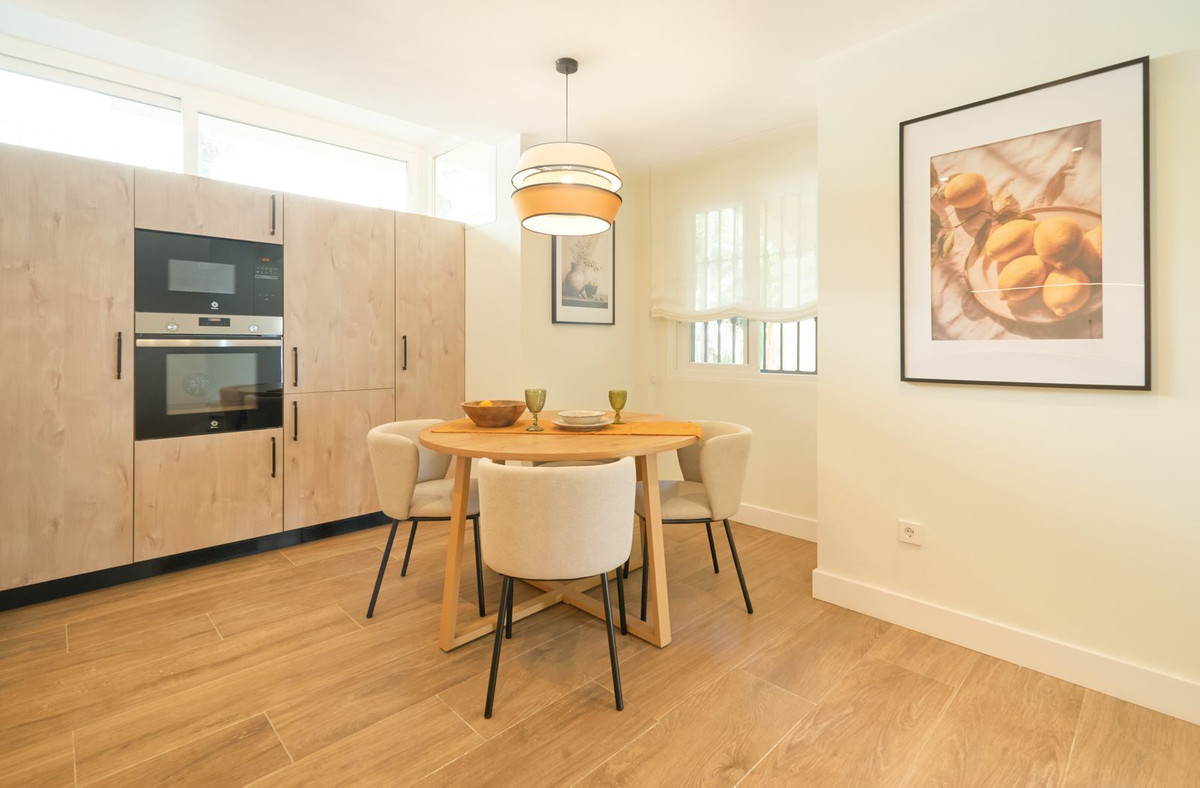 Adosados de 3 dormitorios en venta en La Quinta – R4803868