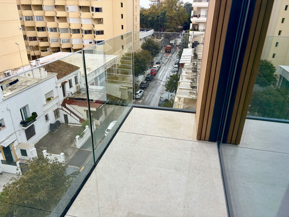 Apartamentos de 3 dormitorios en venta en Marbella – R5219869