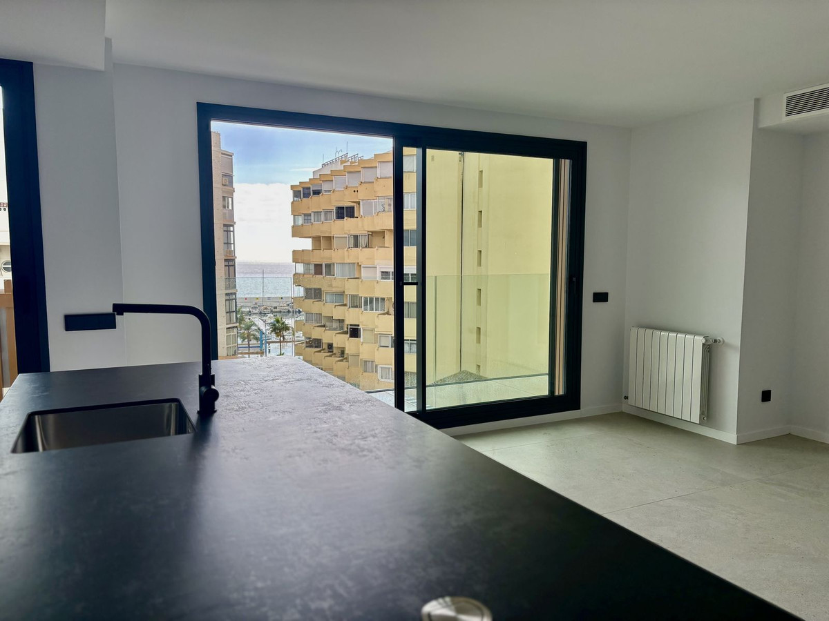 Apartamentos de 3 dormitorios en venta en Marbella – R5219869