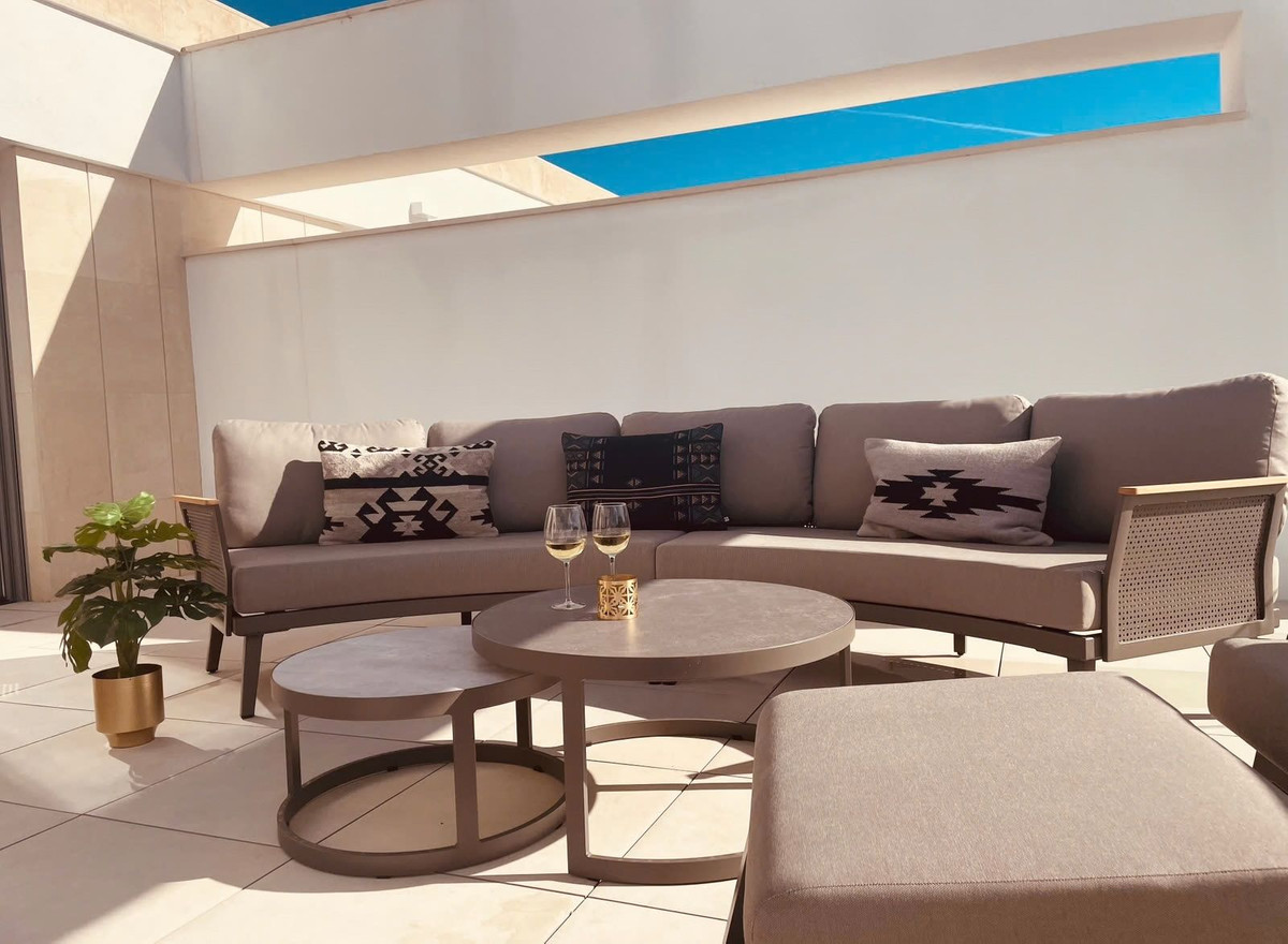 3 bedroom Penthouses for sale in Elviria – R5216506