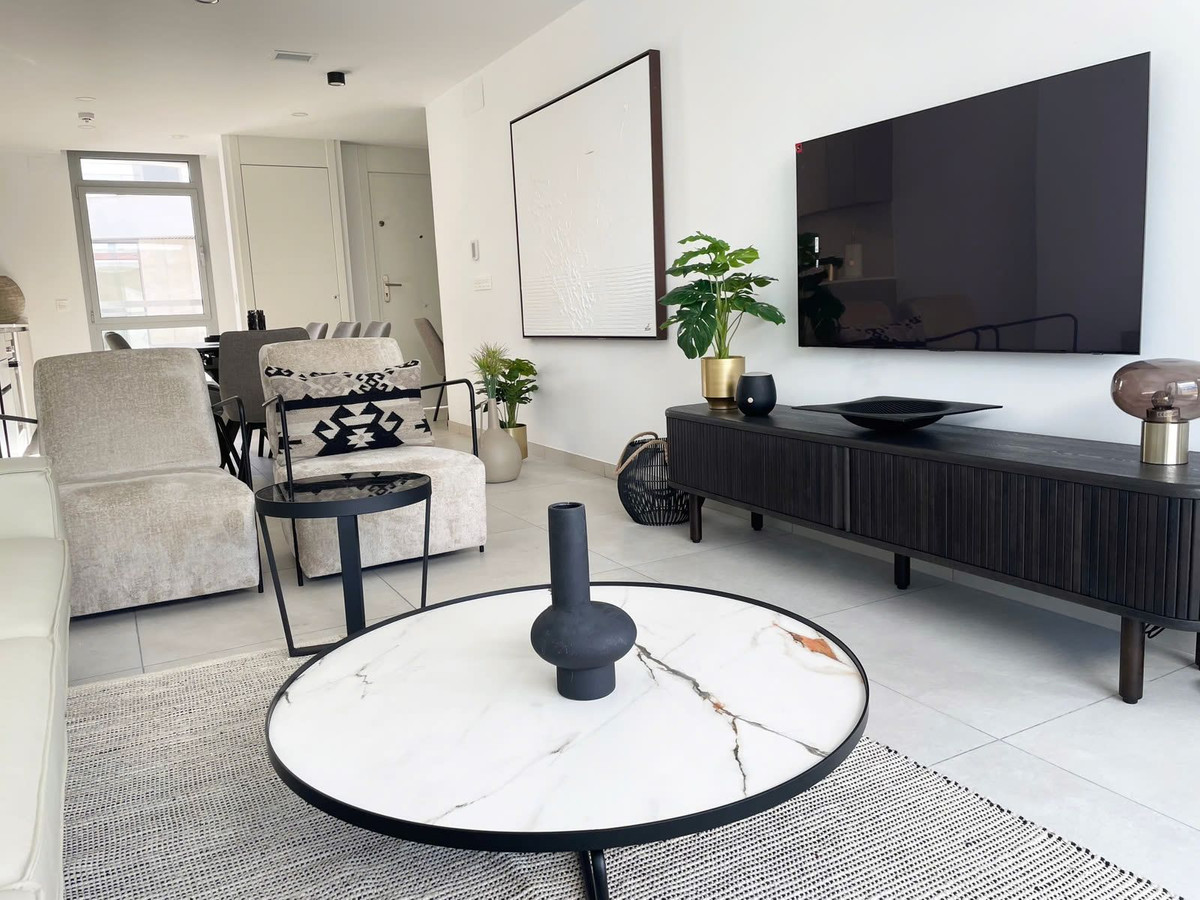 3 bedroom Penthouses for sale in Elviria – R5216506