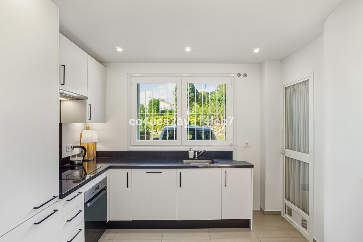 3 bedroom Townhouses for sale in Calahonda – R5212249 3 bedroom Townhouses for sale in Calahonda – R5212249