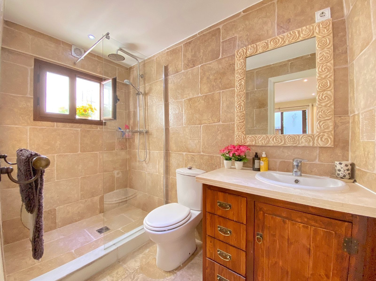 5 bedroom Townhouses for sale in Marbella – R5187679 5 bedroom Townhouses for sale in Marbella – R5187679