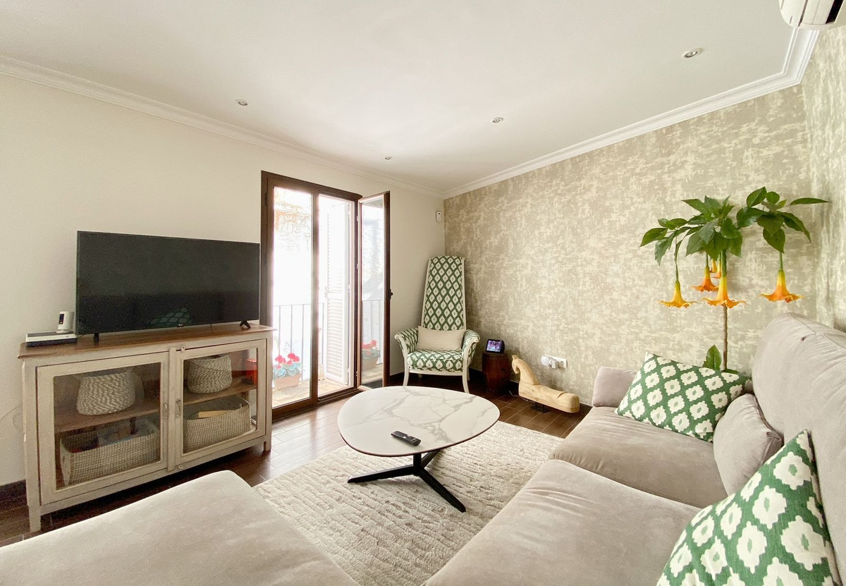 5 bedroom Townhouses for sale in Marbella – R5187679 5 bedroom Townhouses for sale in Marbella – R5187679