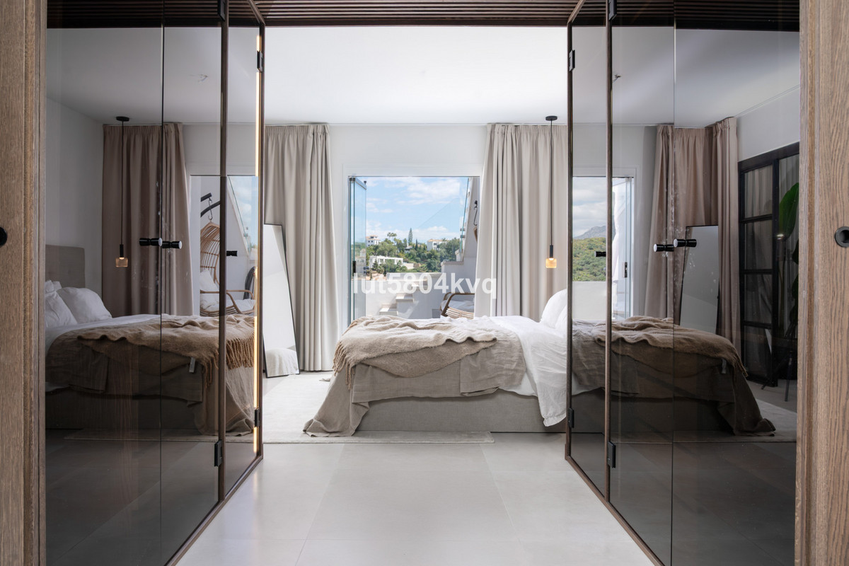 Aticos de 3 dormitorios en venta en La Quinta – R5171212