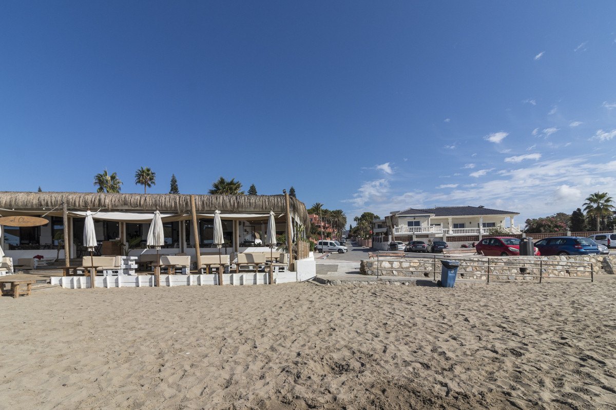 3 bedroom Villas for sale in Marbella – R5214628