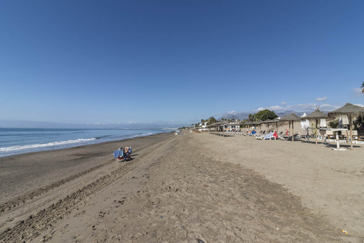 3 bedroom Villas for sale in Marbella – R5214628