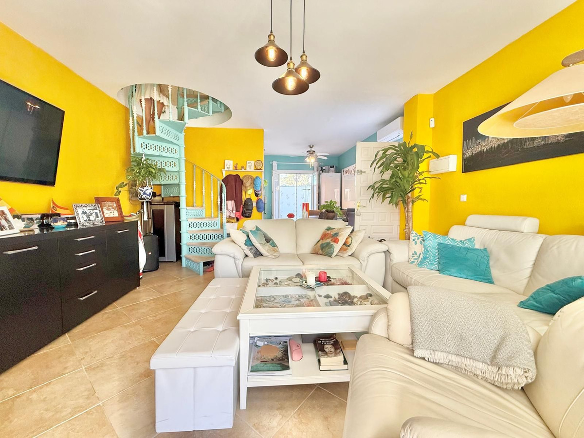 Pareados de 2 dormitorios en venta en Calahonda – R5213668