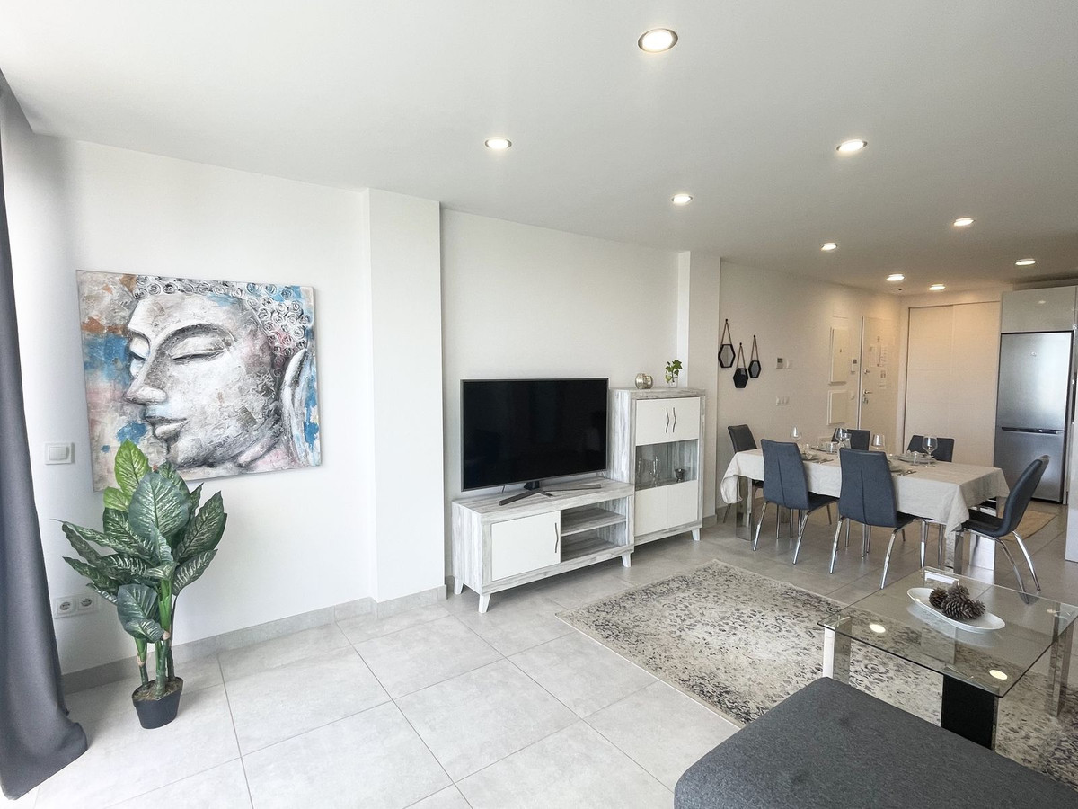 3 bedroom Apartments for sale in La Cala de Mijas – R5234407