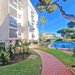 Apartamentos de 3 dormitorios en venta en Calahonda – R5221393