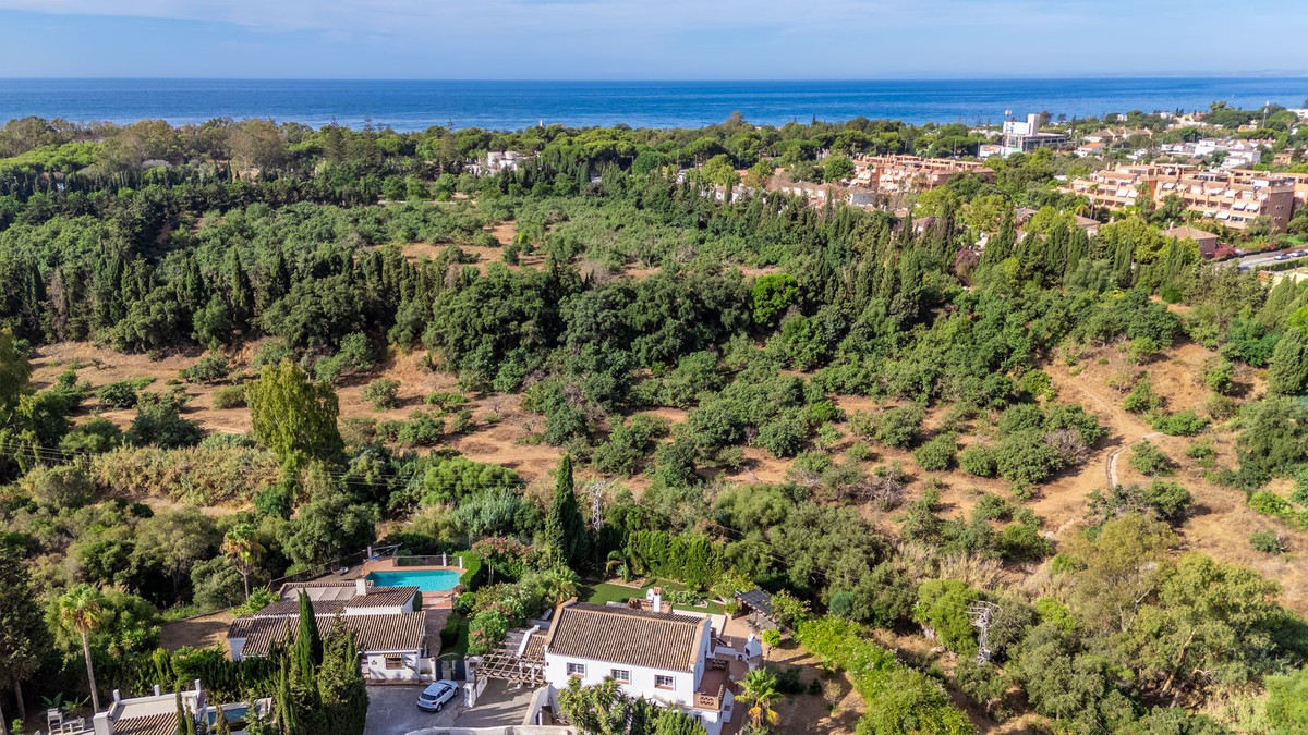4 bedroom Villas for sale in Elviria – R5146882 4 bedroom Villas for sale in Elviria – R5146882