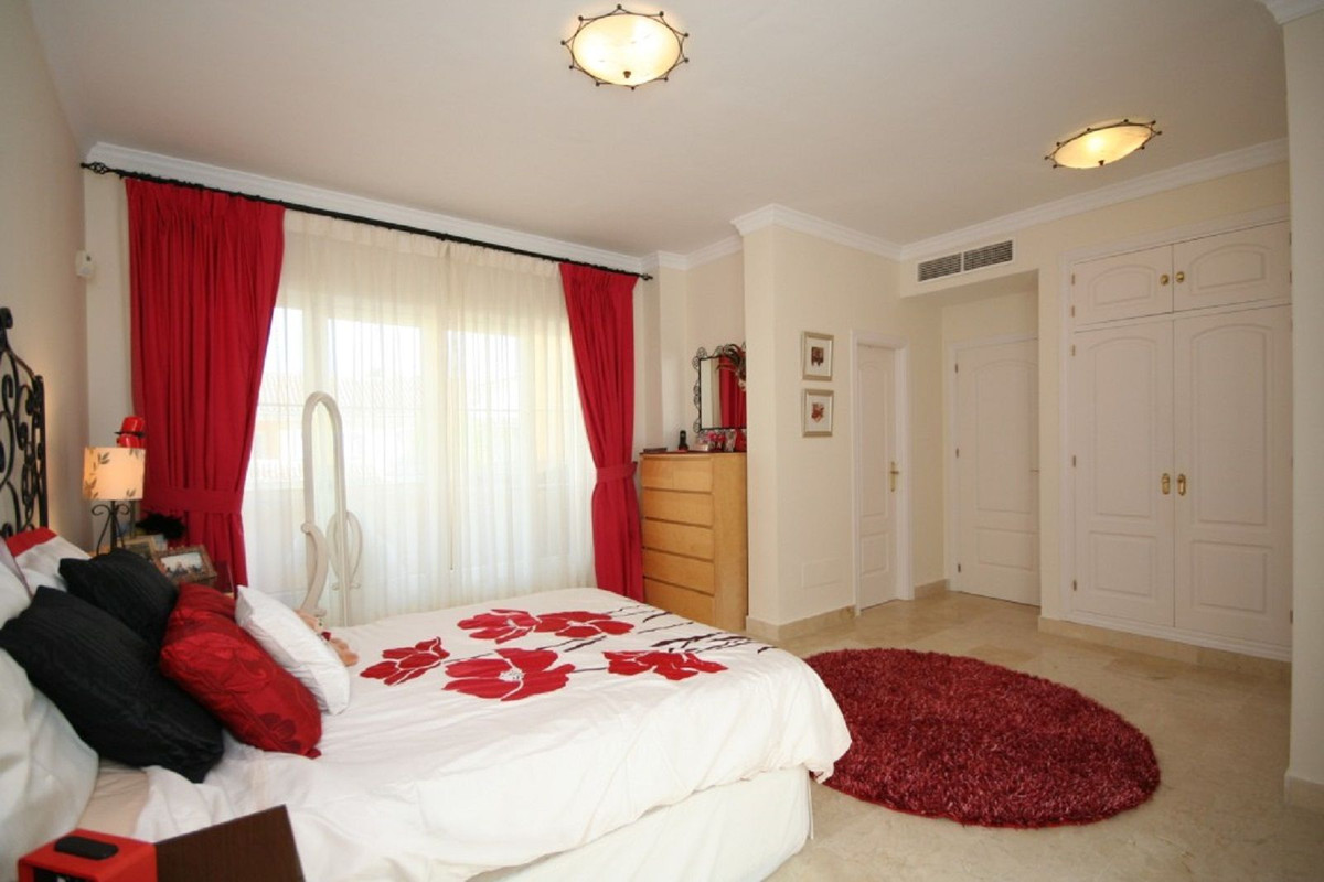 3 bedroom Townhouses for sale in Elviria – R4830343