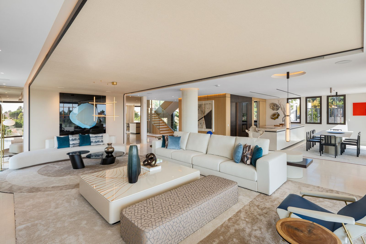 Villas de 5 dormitorios en venta en Milla de Oro – R5210308 Villas de 5 dormitorios en venta en Milla de Oro – R5210308