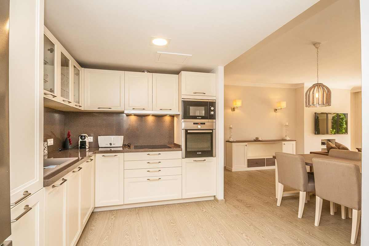 Apartamentos de 2 dormitorios en venta en Elviria – R5183824