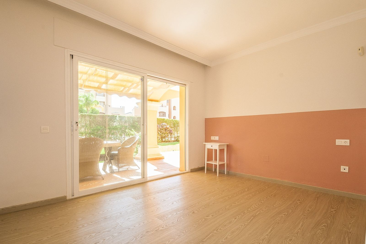 Apartamentos de 2 dormitorios en venta en Elviria – R5183824