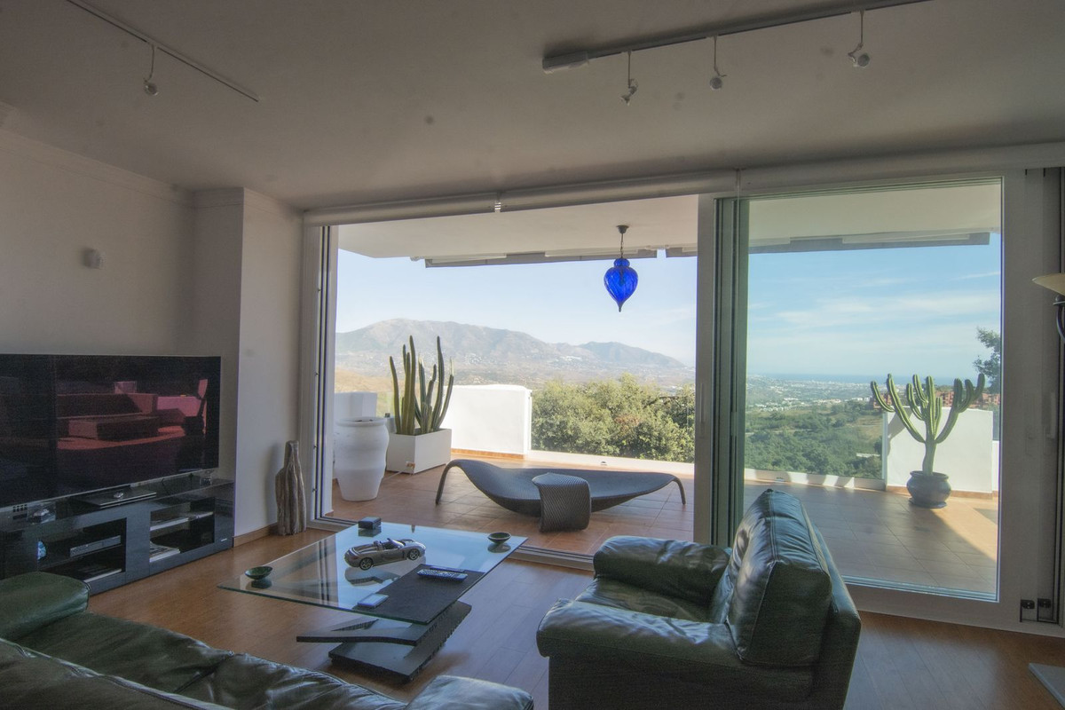 Apartamentos de 2 dormitorios en venta en La Mairena – R5223301