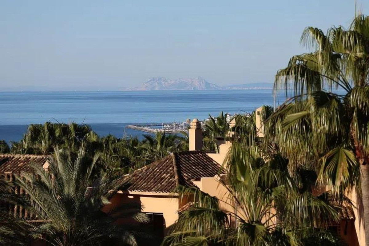 Aticos de 2 dormitorios en venta en Milla de Oro – R5008006 Aticos de 2 dormitorios en venta en Milla de Oro – R5008006