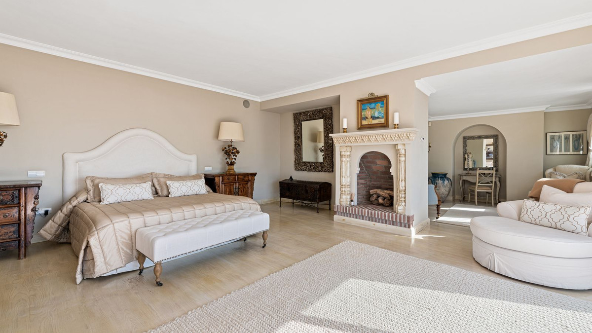 Villas de 5 dormitorios en venta en Los Monteros – R5179402 Villas de 5 dormitorios en venta en Los Monteros – R5179402