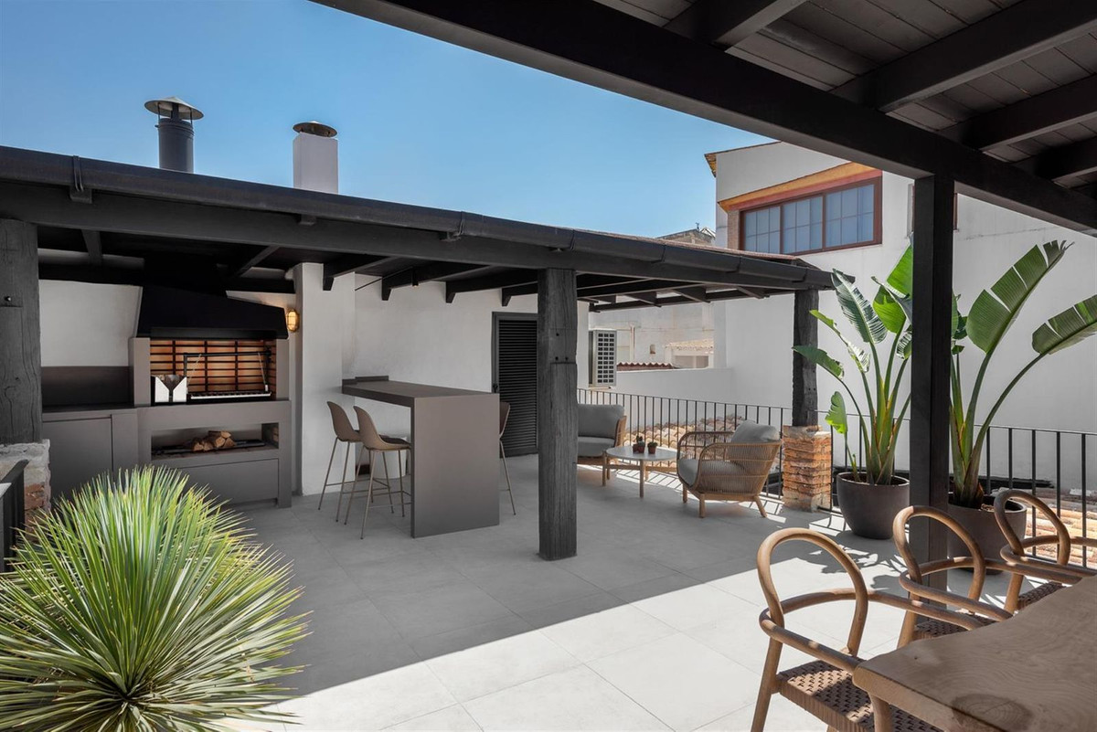 5 bedroom Townhouses for sale in Marbella – R4936786 5 bedroom Townhouses for sale in Marbella – R4936786