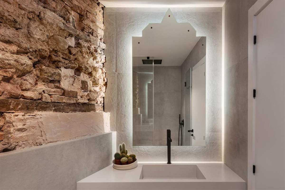 5 bedroom Townhouses for sale in Marbella – R4936786 5 bedroom Townhouses for sale in Marbella – R4936786