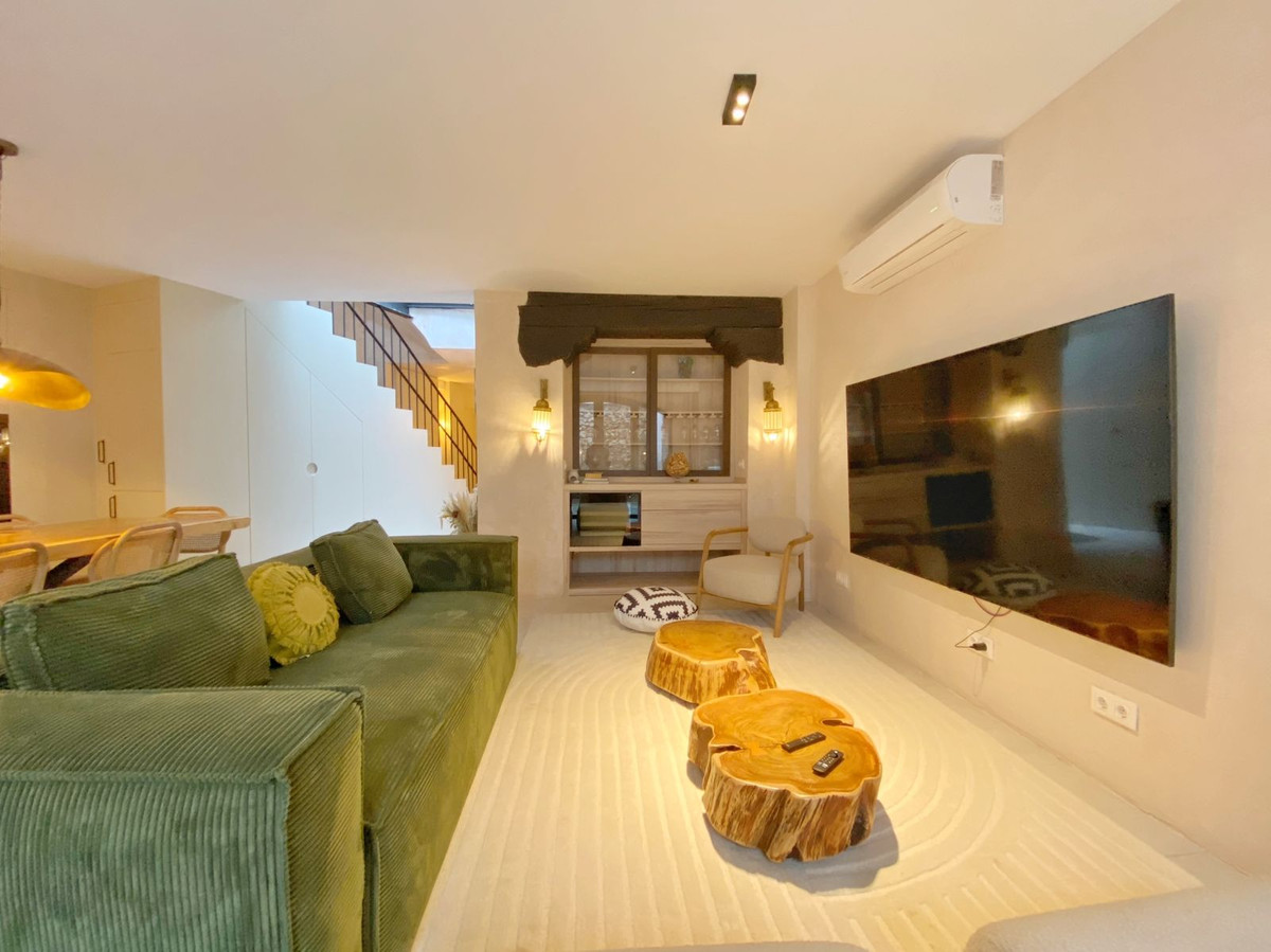 5 bedroom Townhouses for sale in Marbella – R4936786 5 bedroom Townhouses for sale in Marbella – R4936786