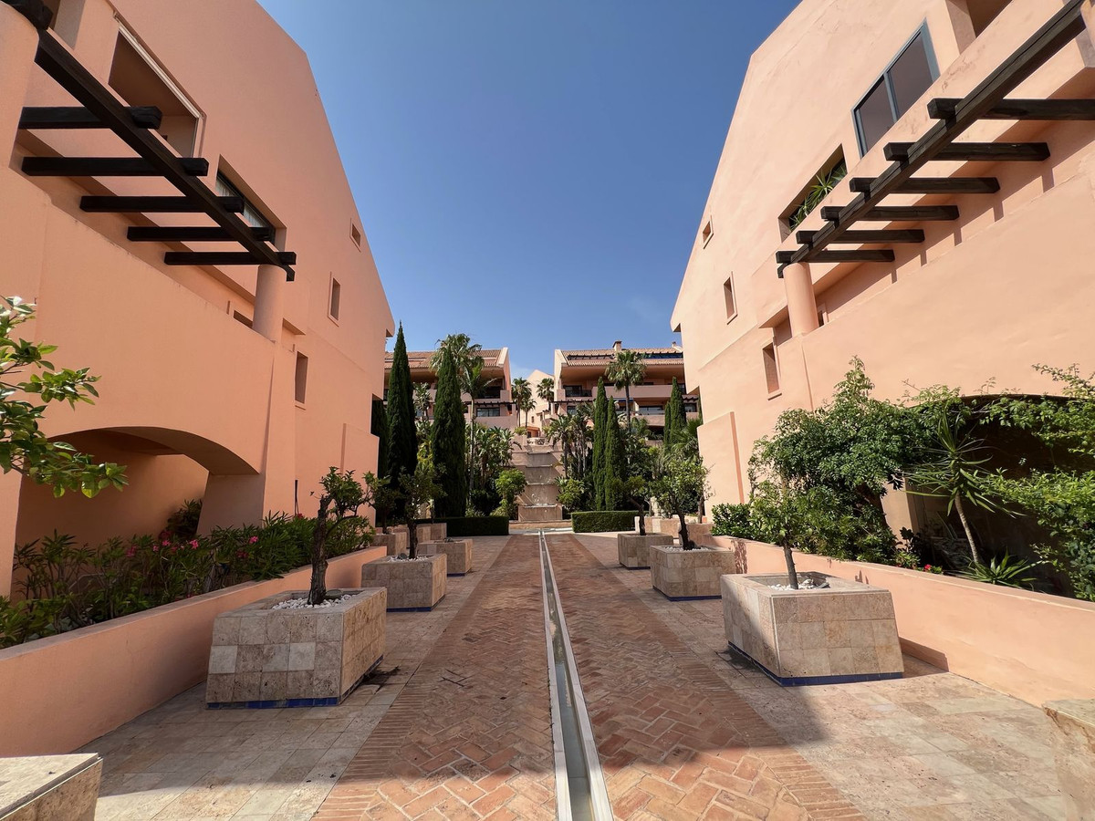 3 bedroom Apartments for sale in Calahonda – R5214352