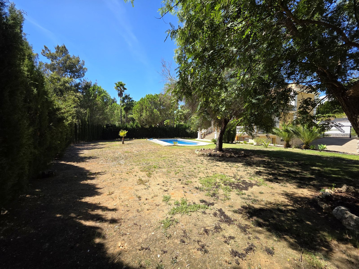 4 bedroom Villas for sale in Las Chapas – R4765366