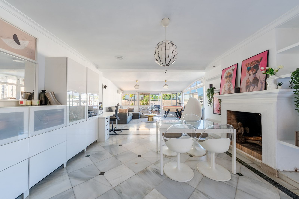 Apartamentos de 3 dormitorios en venta en Marbella – R5232337 Apartamentos de 3 dormitorios en venta en Marbella – R5232337