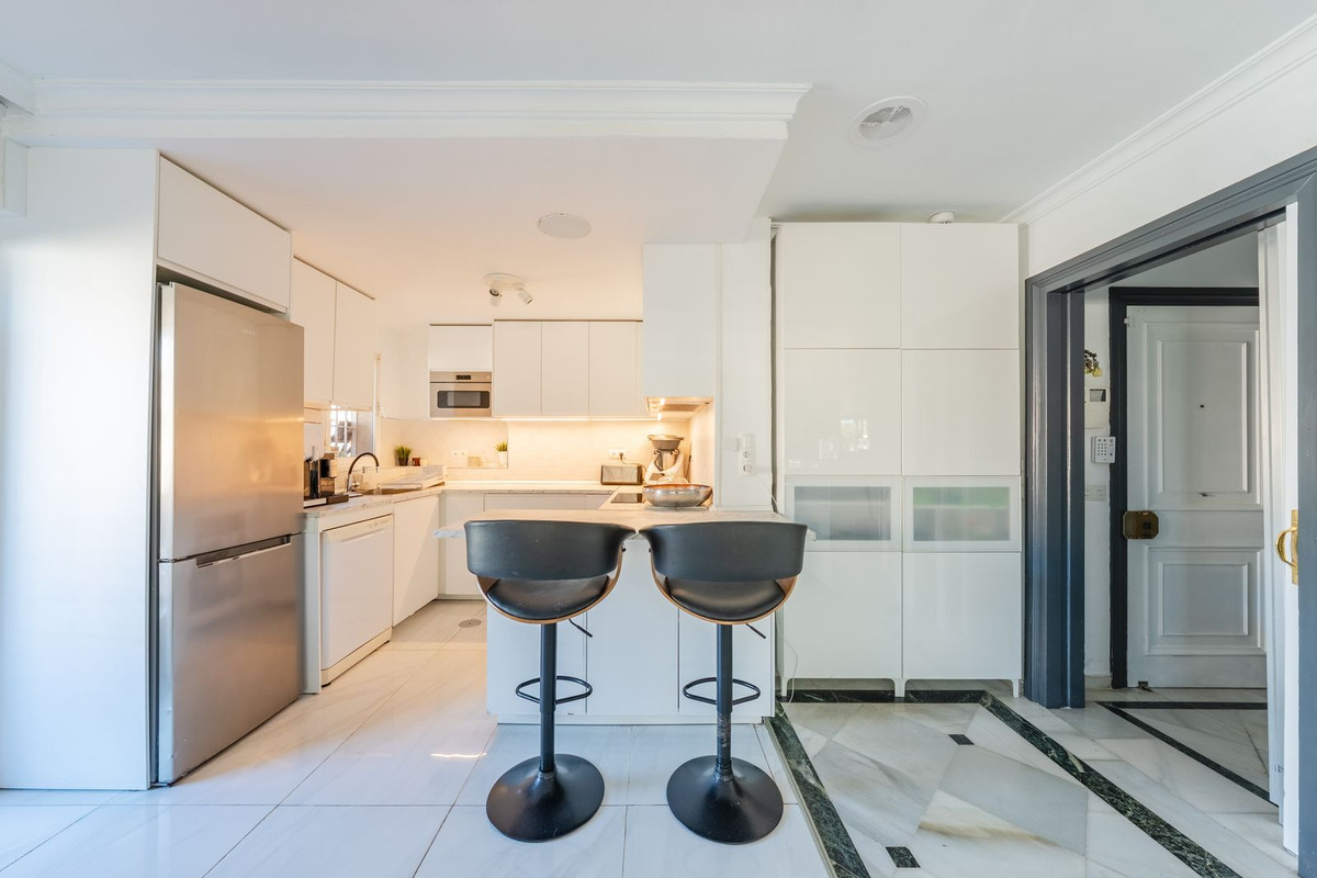 Apartamentos de 3 dormitorios en venta en Marbella – R5232337 Apartamentos de 3 dormitorios en venta en Marbella – R5232337