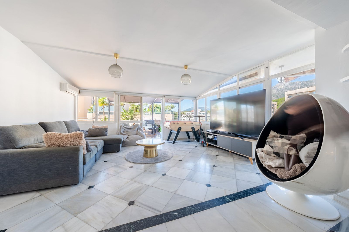 Apartamentos de 3 dormitorios en venta en Marbella – R5232337 Apartamentos de 3 dormitorios en venta en Marbella – R5232337