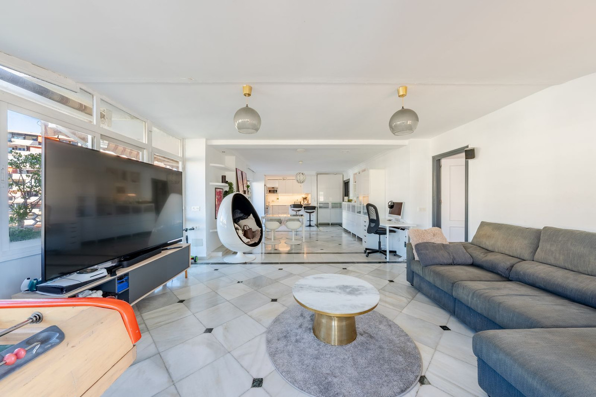 Apartamentos de 3 dormitorios en venta en Marbella – R5232337 Apartamentos de 3 dormitorios en venta en Marbella – R5232337