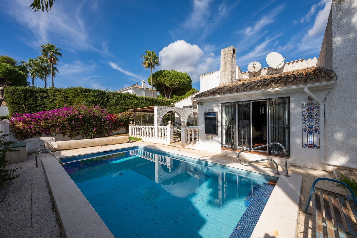 Villas de 3 dormitorios en venta en Calahonda – R5216554 Villas de 3 dormitorios en venta en Calahonda – R5216554