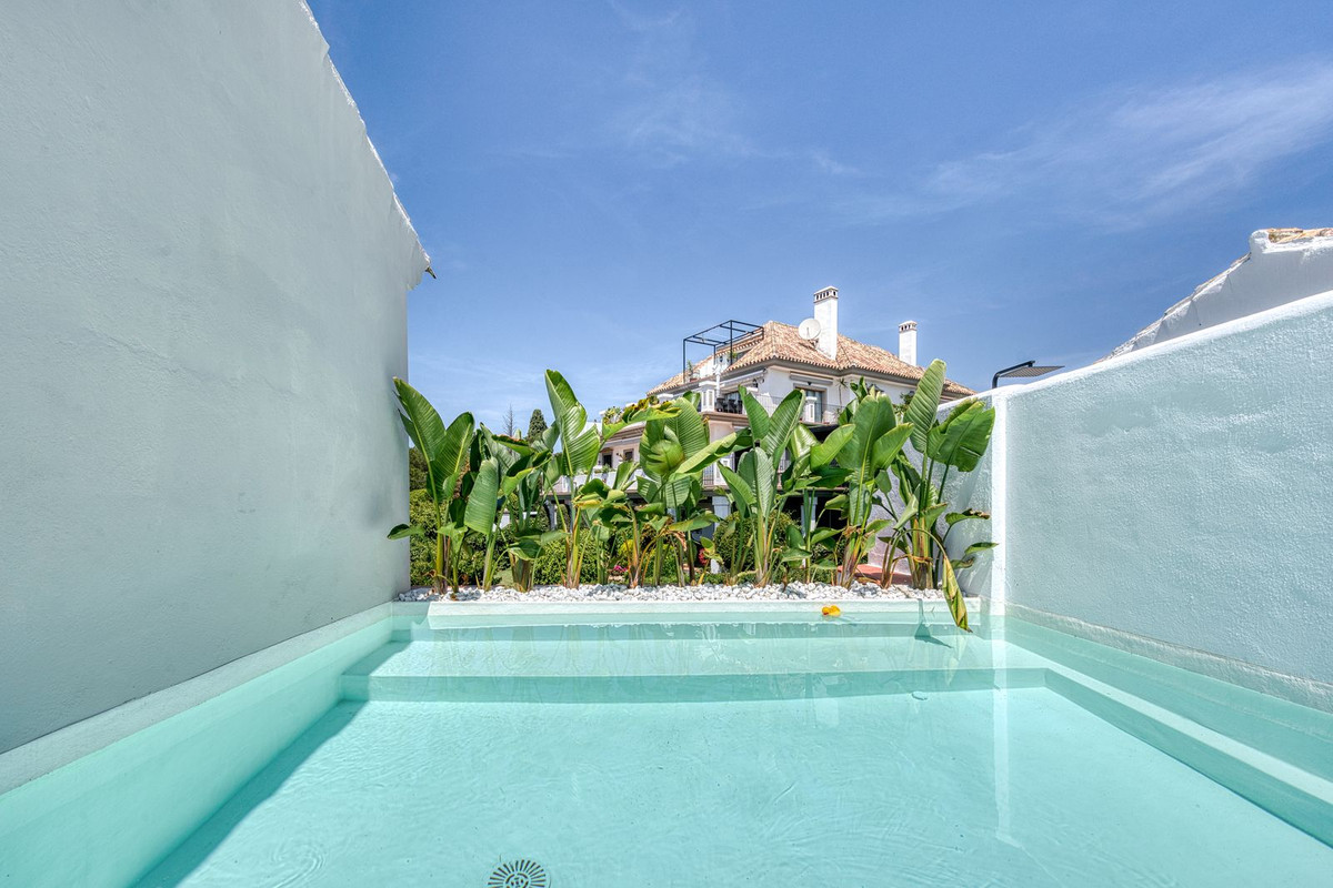 4 bedroom Townhouses for sale in Milla de Oro – R5214163