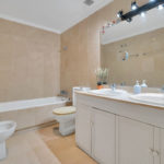 2 bedroom Apartments for sale in La Quinta – R5219653