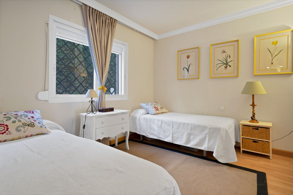 2 bedroom Apartments for sale in La Quinta – R5219653