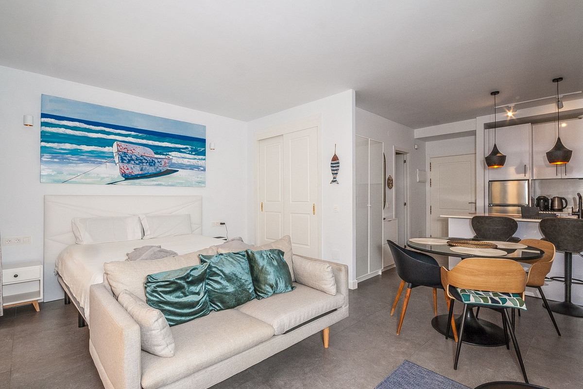 Apartments for sale in Elviria – R5219917 Apartments for sale in Elviria – R5219917