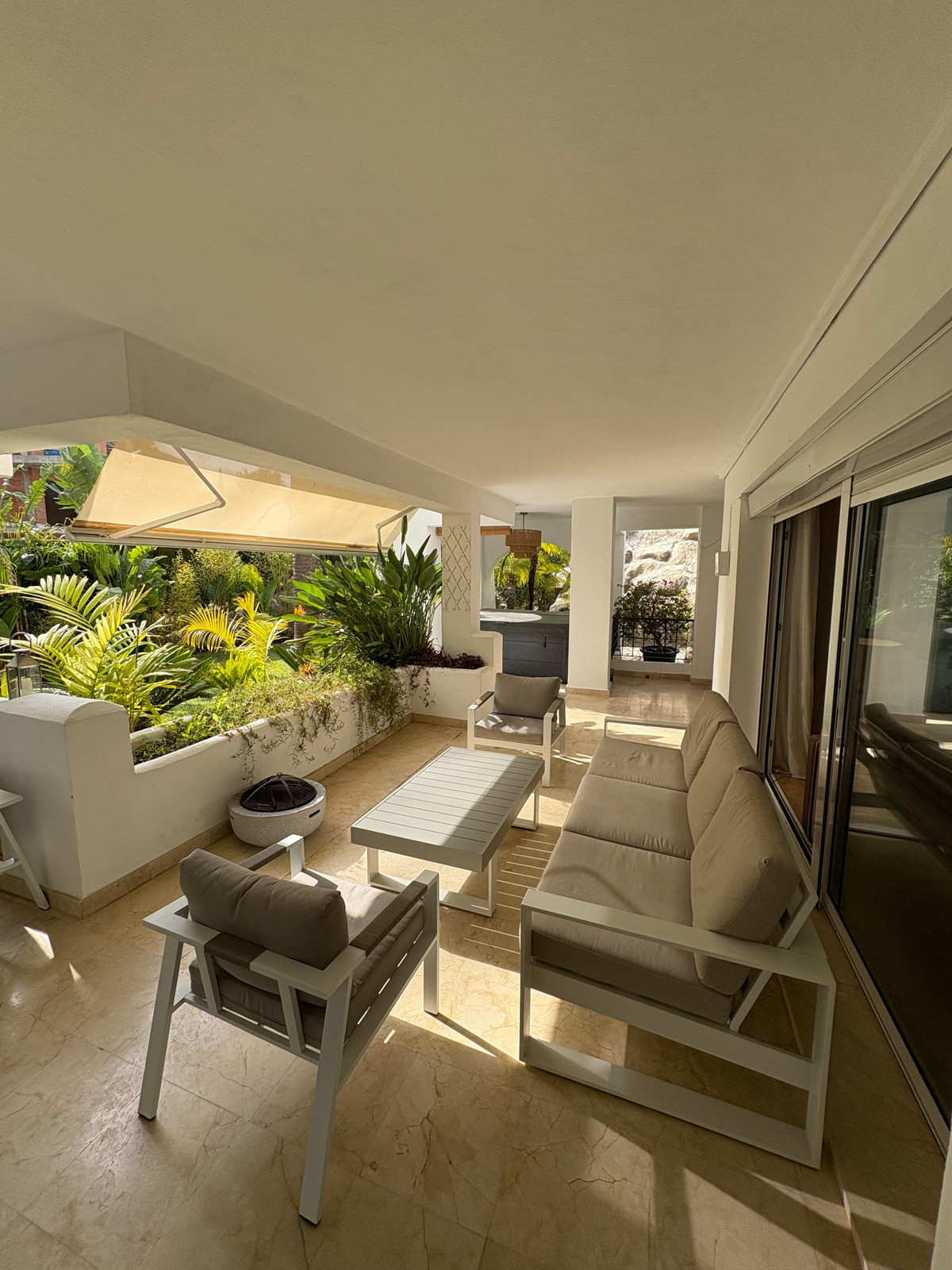 Apartamentos de 2 dormitorios en venta en Marbella – R5181655