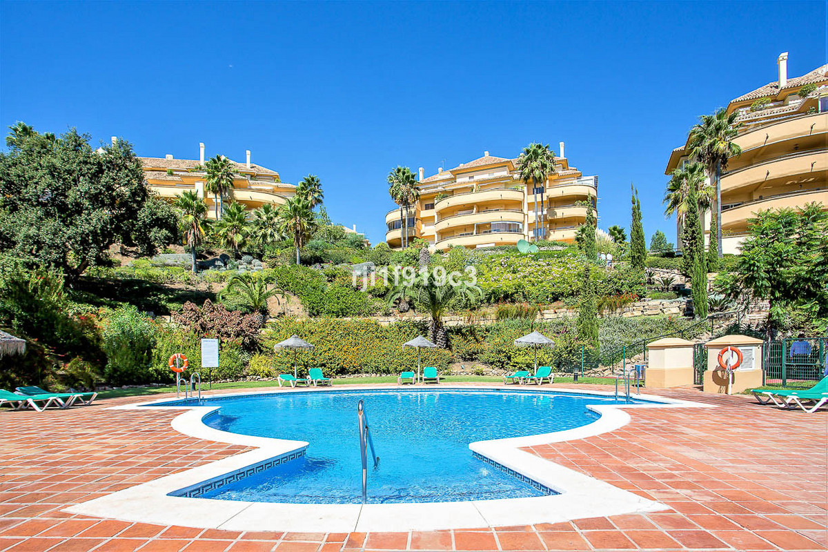 2 bedroom Apartments for sale in Elviria Hills – R5211244 2 bedroom Apartments for sale in Elviria Hills – R5211244